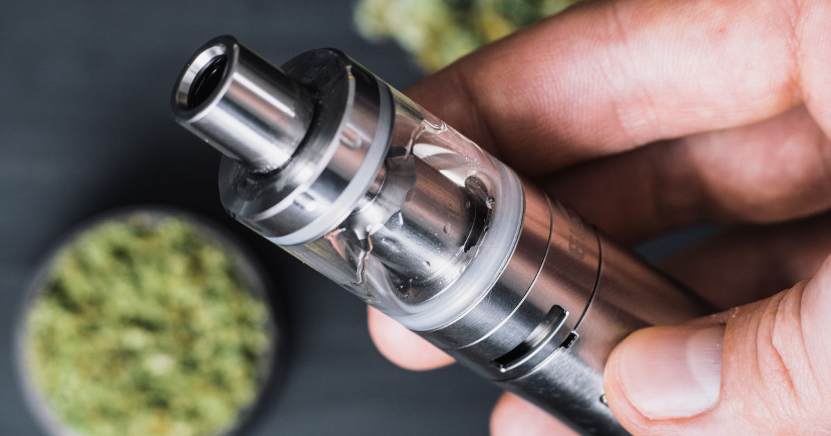 elfbar elfa master akku Vaping THC Flower & THC Vape Carts - Understand Effects & Safety  Considerations main image 0